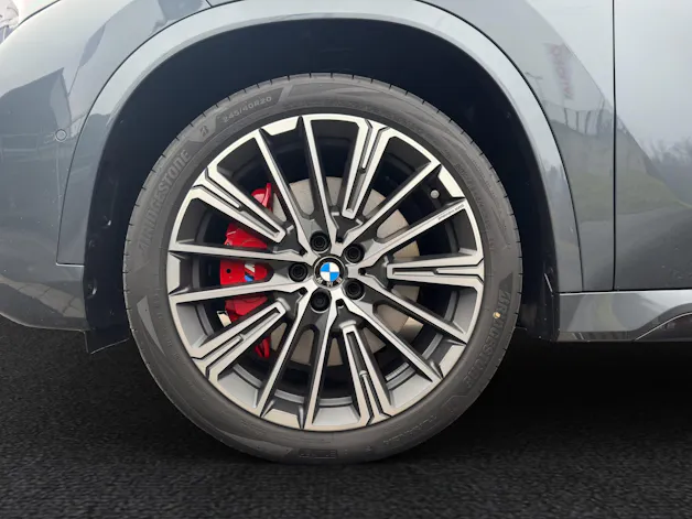 BMW iX1 30 xDrive M Sport Pro