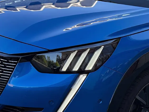 Peugeot 208 Essence 130ch EAT8 GT Pack