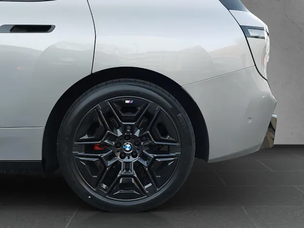 BMW iX xDrive60