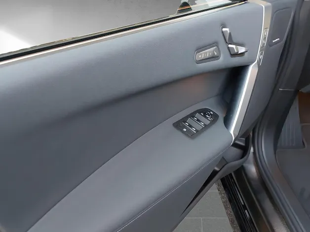 BMW iX xDrive60
