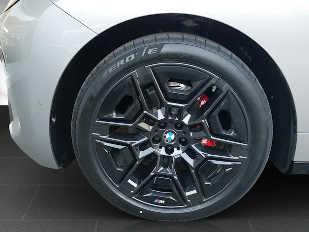 BMW iX xDrive60