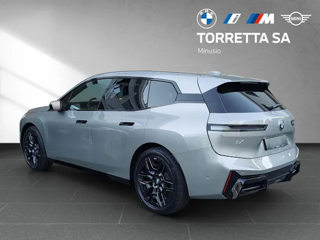 BMW iX xDrive60
