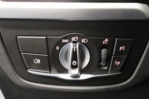 Vehicle image BMW X4 M40i