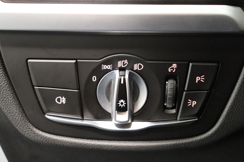 Vehicle image BMW X4