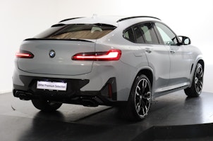 Vehicle image BMW X4 M40i
