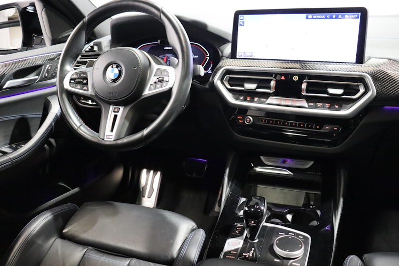 Vehicle image BMW X4