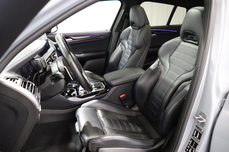 Vehicle image BMW X4