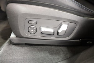 Vehicle image BMW X4 M40i