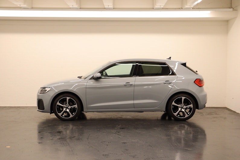 Vehicle image AUDI A1