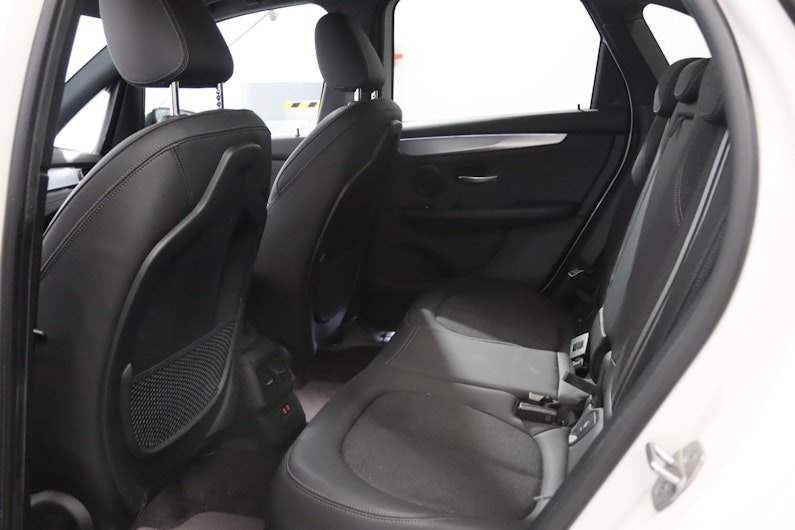 Vehicle image BMW 2 SERIES