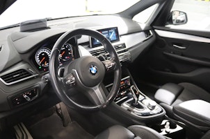 Vehicle image BMW 220d xDrive SAG Active Tourer