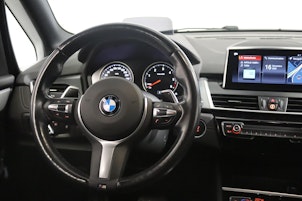 Vehicle image BMW 220d xDrive SAG Active Tourer