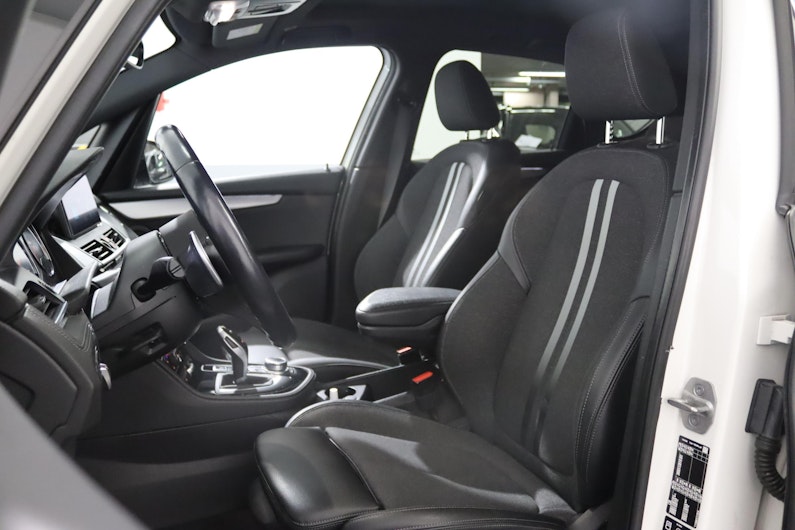 Vehicle image BMW 2 SERIES