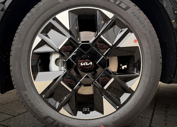 Vehicle image 2 Vehicle image 2