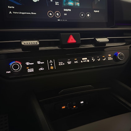 Vehicle image 8 Vehicle image 8