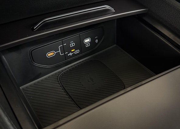 Vehicle image 15 Vehicle image 15