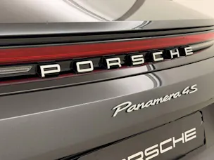 PORSCHE Panamera 4S E-Hybrid
