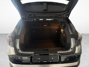 https://vehicle.imgix.net/4123892/4e4a1f0b-5682-4968-9e01-0365300b2250.jpg