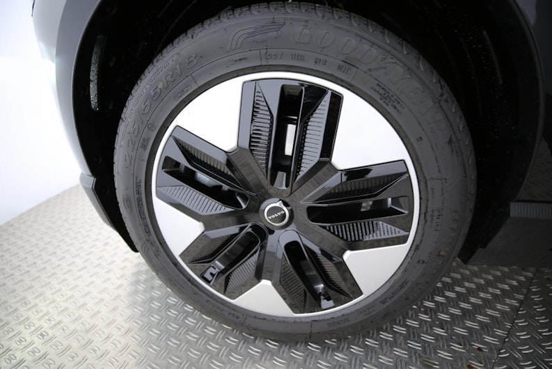 Vehicle image VOLVO EX 30