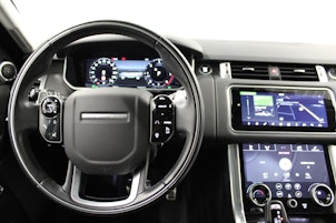 Vehicle image LAND ROVER Range Rover Sport 3.0 SDV6 HSE Dynamic mit Anhängerkupplung