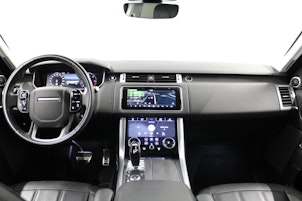 Vehicle image LAND ROVER Range Rover Sport 3.0 SDV6 HSE Dynamic mit Anhängerkupplung