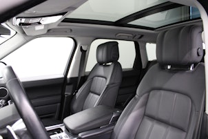 Vehicle image LAND ROVER Range Rover Sport 3.0 SDV6 HSE Dynamic mit Anhängerkupplung