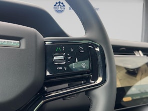 Vehicle image LAND ROVER Range Rover Evoque 2.0 T 250 Dynamic SE