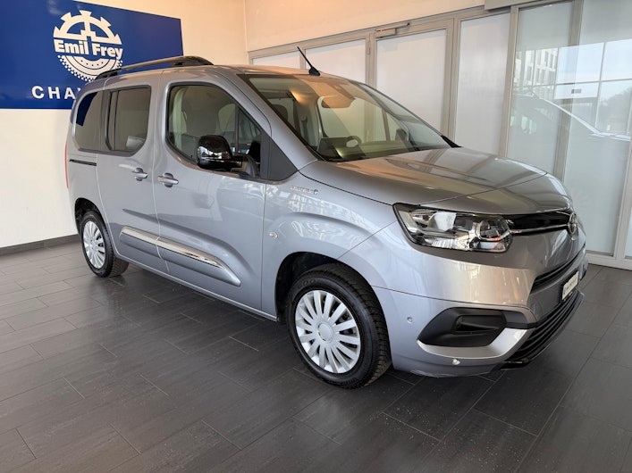 Vehicle image TOYOTA PROACE CITY VERSO