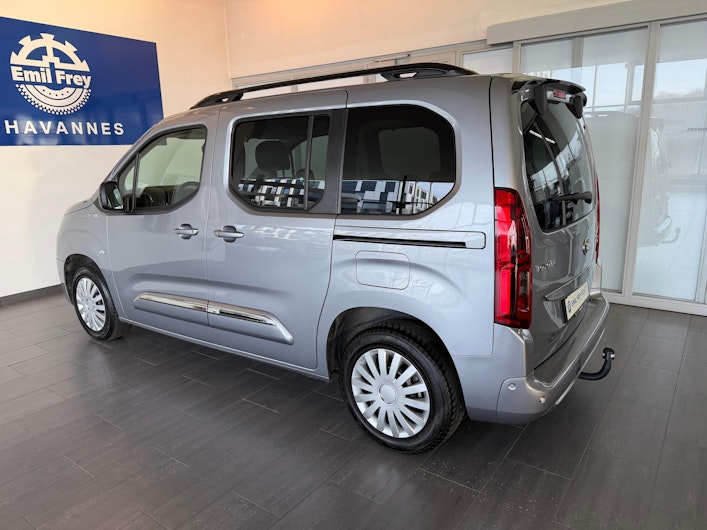 Vehicle image TOYOTA PROACE CITY VERSO