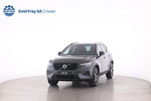 Vehicle image VOLVO XC40 2.0 B3 MH Plus Dark