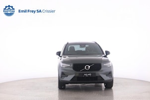 Vehicle image VOLVO XC40 2.0 B3 MH Plus Dark