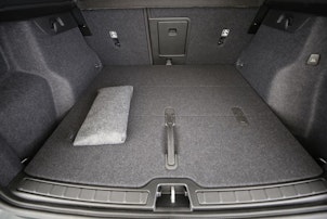 Vehicle image VOLVO XC40 2.0 B3 MH Plus Dark