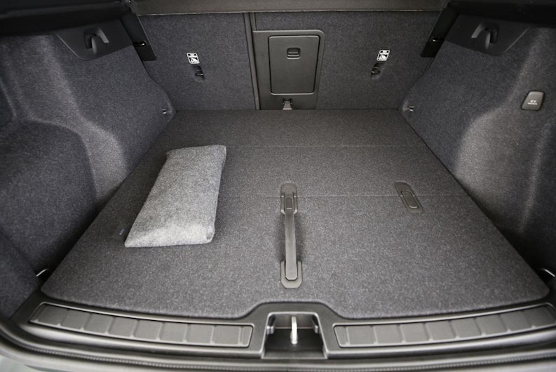 Vehicle image VOLVO XC40