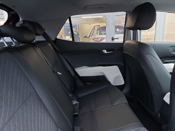 Vehicle image 21 Vehicle image 21