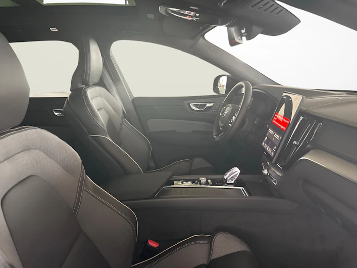 immagine del veicolo VOLVO XC60