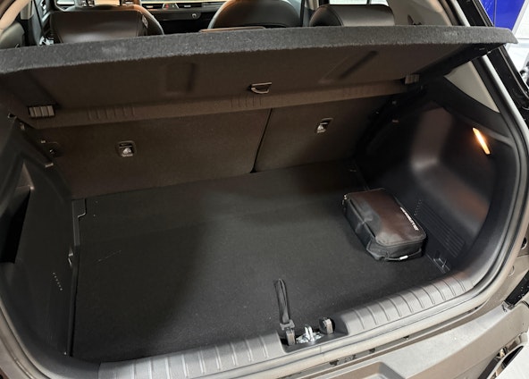 Vehicle image 12 Vehicle image 12