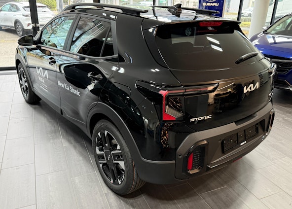 Vehicle image 7 Vehicle image 7