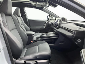 Fahrzeugbild TOYOTA C-HR+ Premium AWD