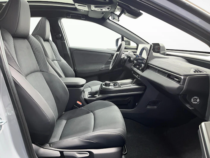 Fahrzeugbild TOYOTA C-HR+