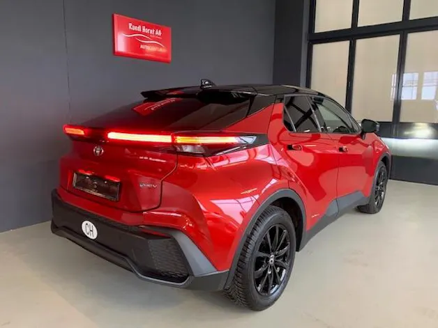 Toyota C-HR 2.0 HEV Trend 4x4