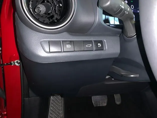 Toyota C-HR 2.0 HEV Trend 4x4