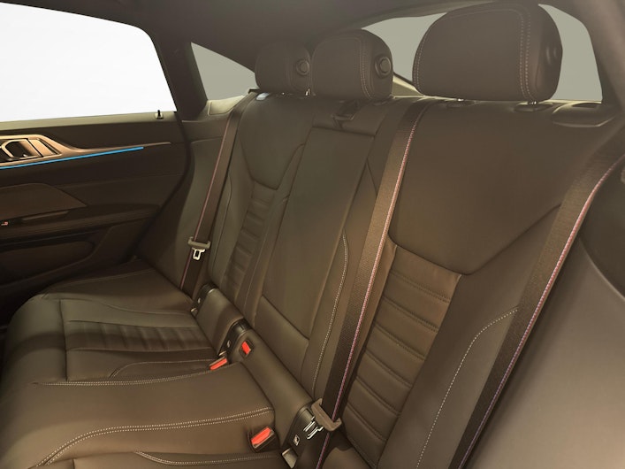 Vehicle image BMW i4