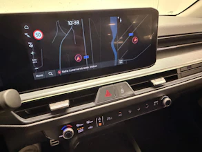 https://vehicle.imgix.net/4124235/3d34f1f1-b62b-4dde-85b6-b23ace4b1006.jpeg