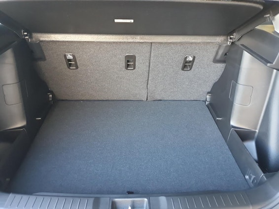 Vehicle image 17 Vehicle image 17