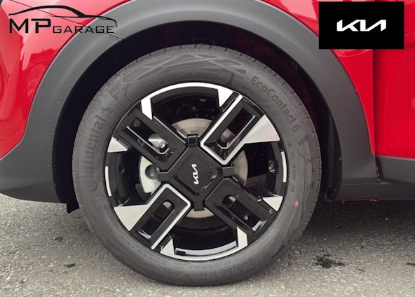 Vehicle image 13 Vehicle image 13