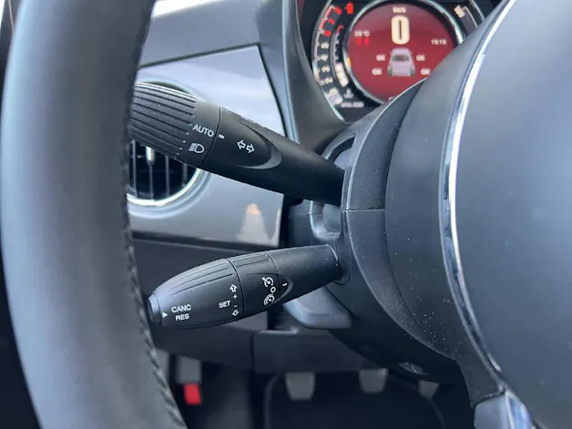 FIAT 500 1.0 Hybrid Dolcevita Premium