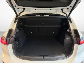 https://vehicle.imgix.net/4124316/92c061d7-9411-4ad9-aa2e-315762ea1475.jpg