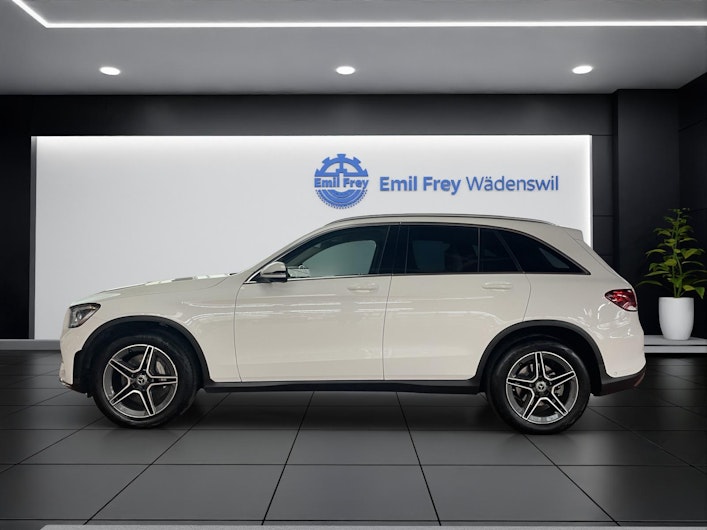 Vehicle image MERCEDES-BENZ GLC 220