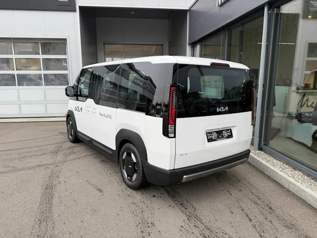 Kia PV5 Passenger 71.2 kWh Plus