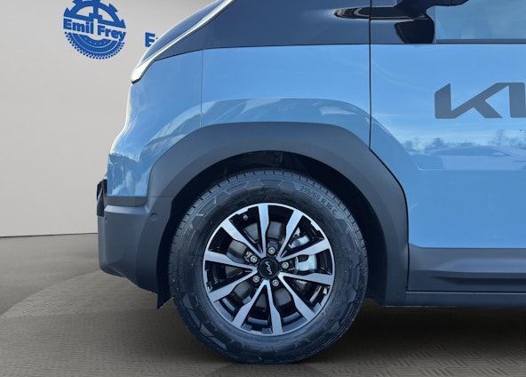 Vehicle image 8 Vehicle image 8